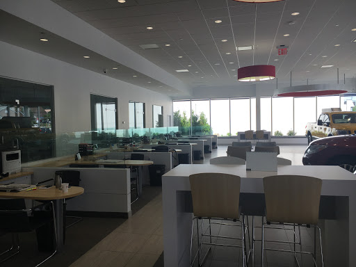 Nissan Dealer «Nissan of Huntington», reviews and photos, 850 E Jericho Turnpike, Huntington Station, NY 11746, USA
