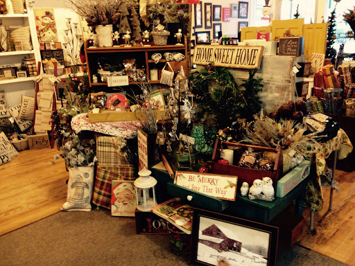 Pharmacy «Montross Pharmacy/Gift Shop/Fountain», reviews and photos, 120 N 1st Ave, Winterset, IA 50273, USA