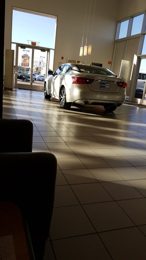 Nissan Dealer «Nissan of Stockton», reviews and photos, 3077 E Hammer Ln, Stockton, CA 95212, USA