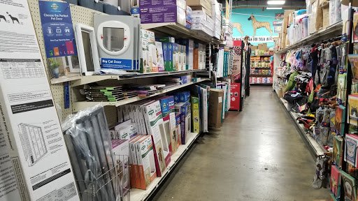 Pet Store «Pet Pals Discount Pet Foods & Supplies», reviews and photos, 3660 Soquel Dr, Soquel, CA 95073, USA