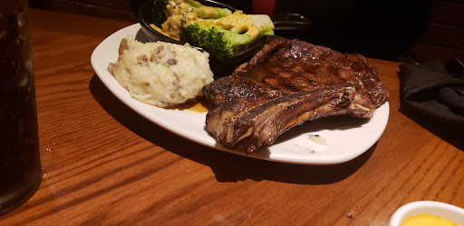 Shopping Mall «Sunrise Plaza Shopping Center», reviews and photos, 656 Wellwood Ave, Lindenhurst, NY 11757, USA