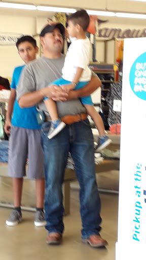 Clothing Store «Ross Dress for Less», reviews and photos, 1241 Point Mallard Pkwy, Decatur, AL 35601, USA