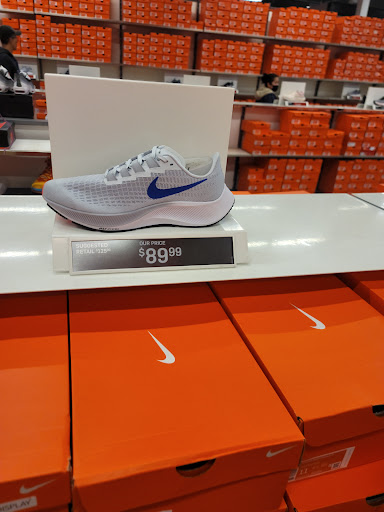 Clothing Store «Nike Factory Store», reviews and photos, 3736 Center Park Dr, West Jordan, UT 84084, USA