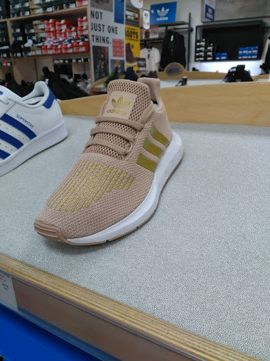 Shoe Store «WSS», reviews and photos, 6251 York Blvd, Highland Park, CA 90042, USA