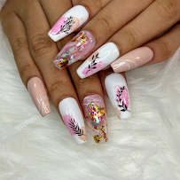 Daisy's Nails And Spa