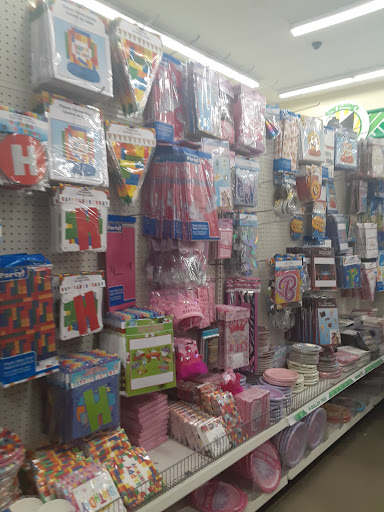 Dollar Store «Dollar Tree», reviews and photos, 429 Indiana Ave, New Castle, IN 47362, USA