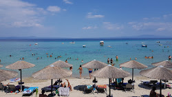 Varkes beach'in fotoğrafı çok temiz temizlik seviyesi ile