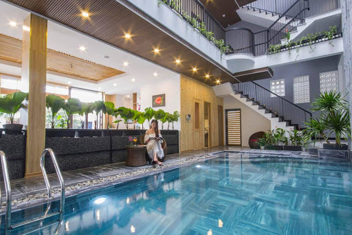 King House Villa Hotel