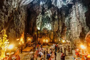 Huyen Khong Cave image