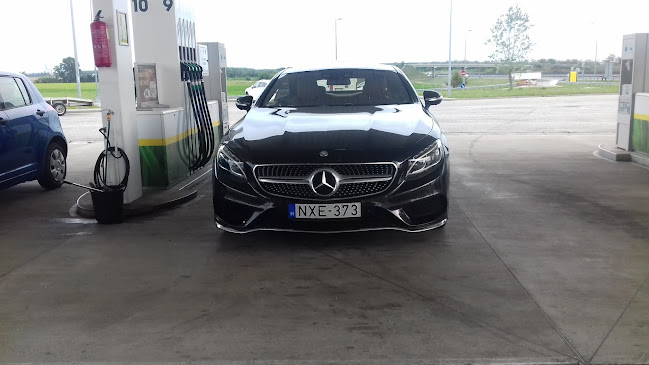 Hozzászólások és értékelések az M.Petrol-ról