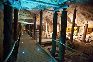 Chemin des Dames - Caverne du Dragon - Centre d'accueil du visiteur image