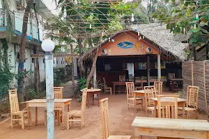 Beach breath restaurant & accommodation image