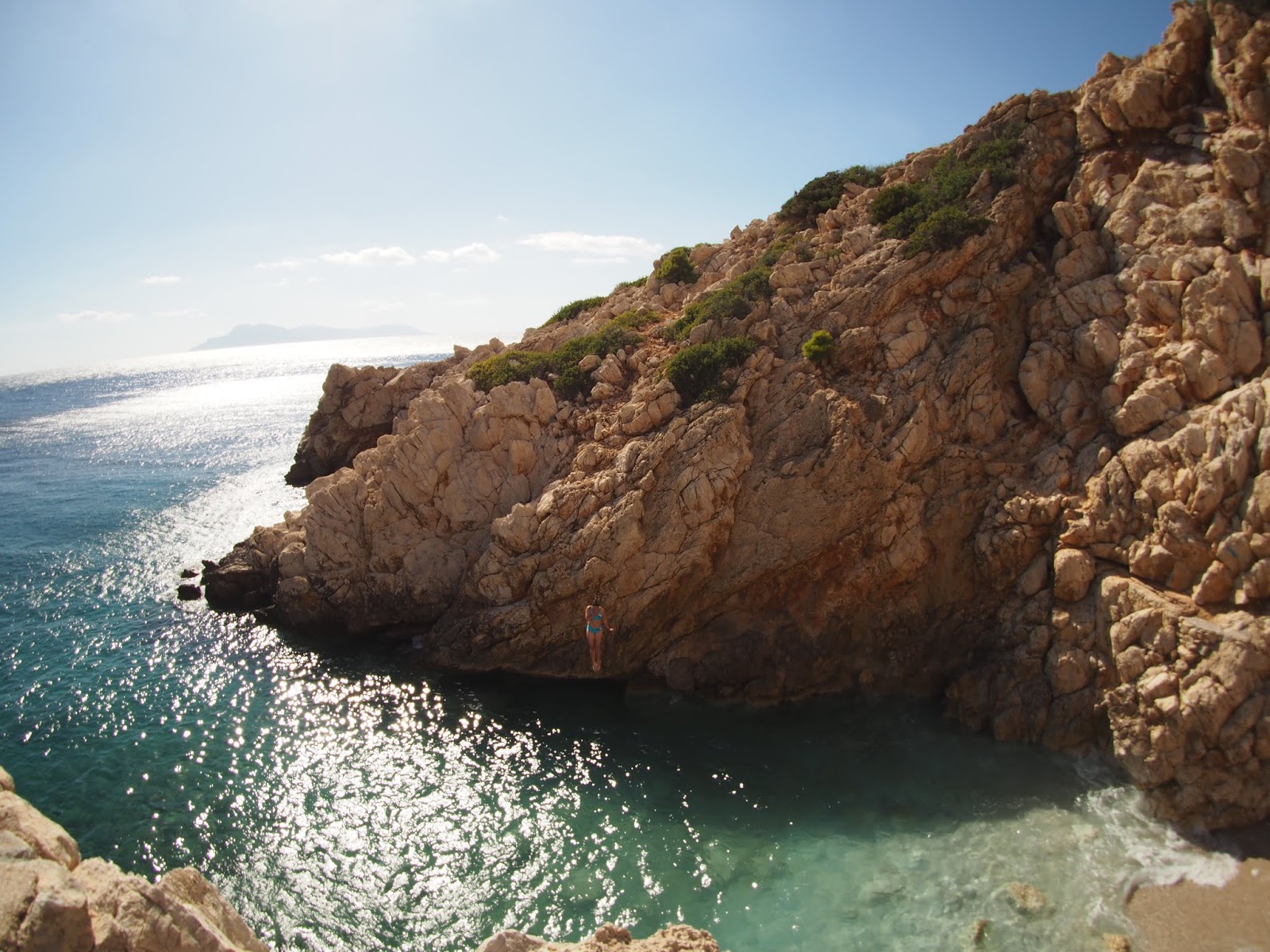 Fotografija Chickens Bay z turkizna čista voda površino