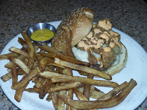 Restaurant «Sooner Legends Restaurant», reviews and photos, 1200 24th Ave SW, Norman, OK 73072, USA