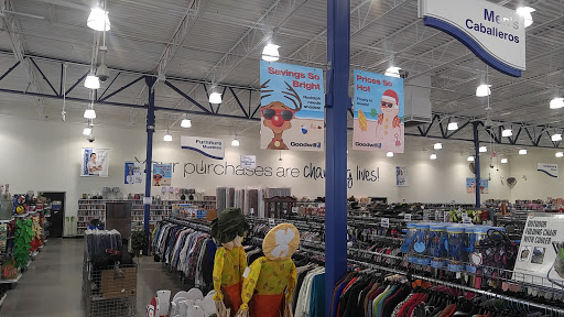 Thrift Store «Goodwill Clearwater Store», reviews and photos, 16494 US Hwy 19 N, Clearwater, FL 33764, USA