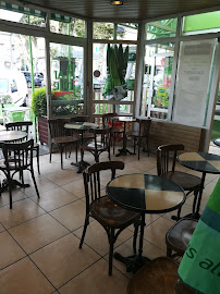 Atmosphère du Café et restaurant de grillades Central Bar à Voiron - n°1