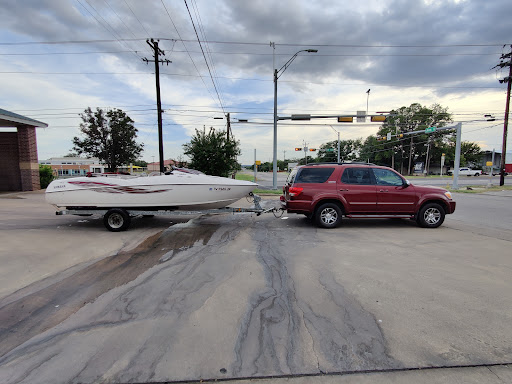 Roadrunner Carwash en Marble Falls