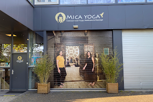 Mica yoga image