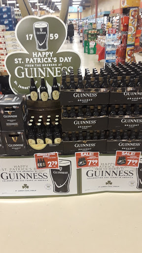 Supermarket «Giant Eagle Supermarket», reviews and photos, 870 N Court St, Medina, OH 44256, USA