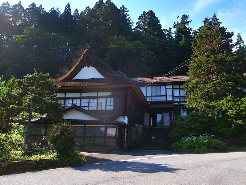 大平温泉 滝見屋