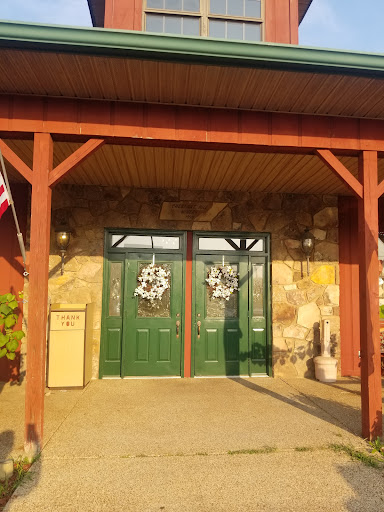 American Restaurant «The Brass Lantern Restaurant and Lounge», reviews and photos, 79 Chestnut Hill Rd, Crossville, TN 38555, USA