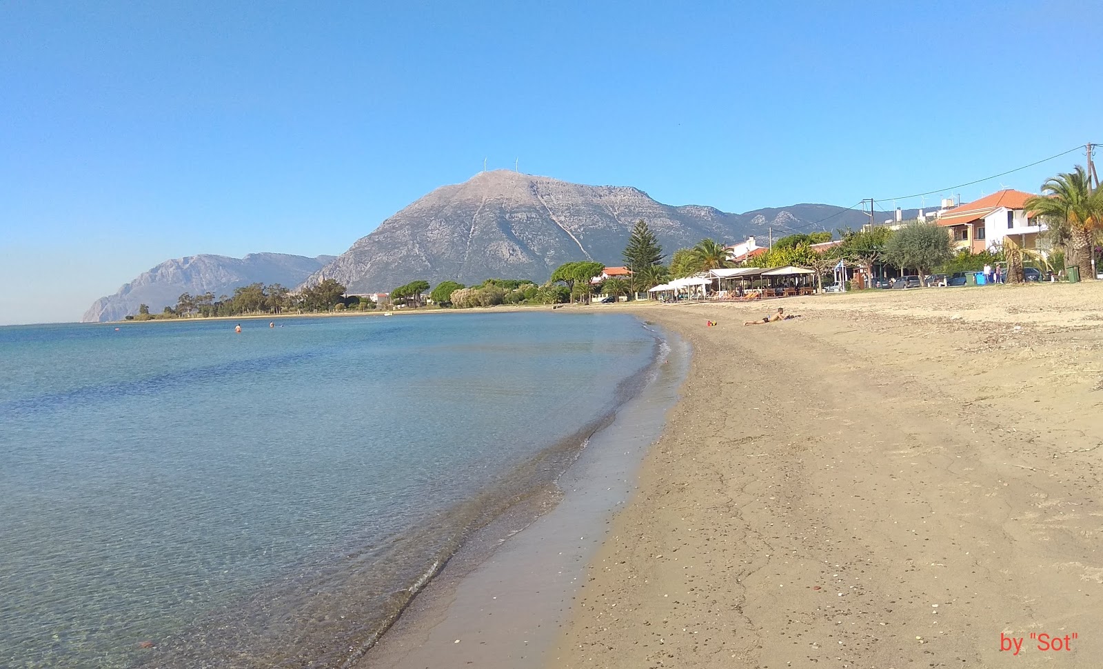 Photo of Antirrio beach with partly clean level of cleanliness