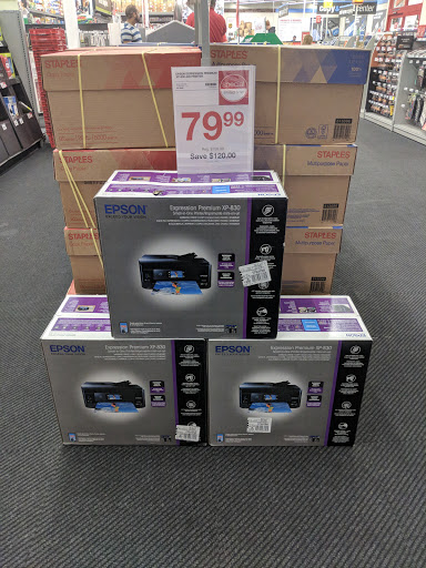 Office Supply Store «Staples», reviews and photos, 2840 E Germann Rd, Chandler, AZ 85286, USA