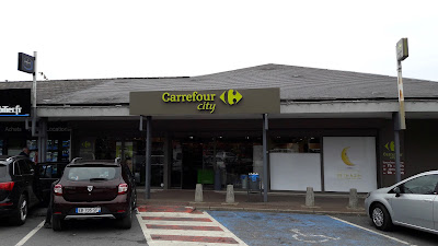 Carrefour City à Othis