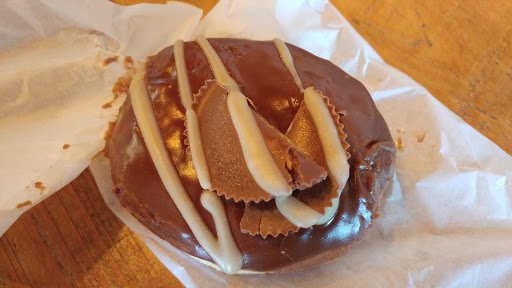 Donut Shop «Wake N Bake Donuts - Carolina Beach», reviews and photos, 1401 N Lake Park Blvd Suite 46, Carolina Beach, NC 28428, USA