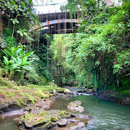 Pura Gunung Lebah