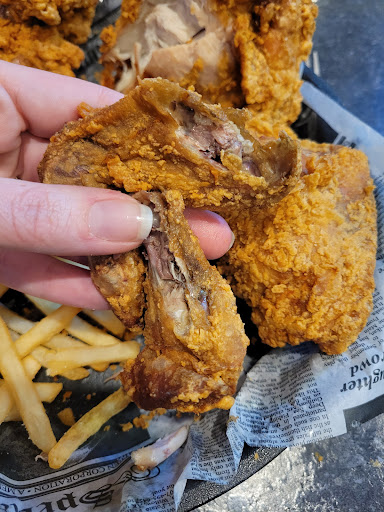 Restaurant «Beach Bums Bar & Eatery», reviews and photos, 35776 Co Hwy 72, Battle Lake, MN 56515, USA