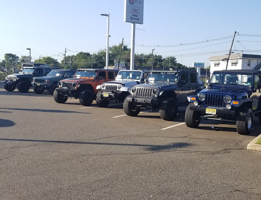 Jeep Dealer «Route 18 Chrysler Jeep Dodge Ram», reviews and photos, 400 NJ-18, East Brunswick, NJ 08816, USA