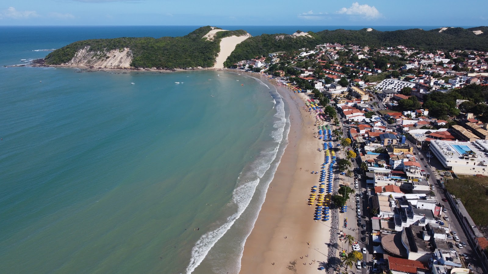Photo de Praia de Ponta Negra zone des équipements