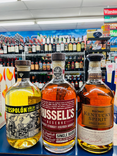 Liquor Store «Main Street Liquor», reviews and photos, 243 E 14 Mile Rd, Clawson, MI 48017, USA