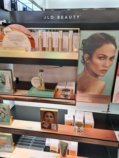 Cosmetics Store «SEPHORA», reviews and photos, 55 Parsonage Rd, Edison, NJ 08837, USA