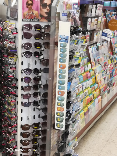 Drug Store «Walgreens», reviews and photos, 2200 N Lewis Ave, Waukegan, IL 60087, USA