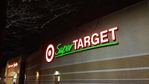 Department Store «Target», reviews and photos, 3885 E Main St, St Charles, IL 60174, USA