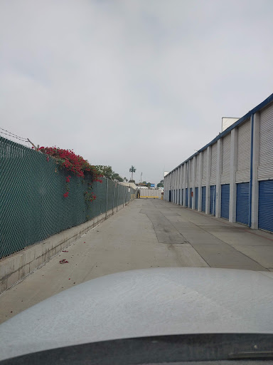 Self-Storage Facility «US Storage Centers», reviews and photos, 1239 257th St, Harbor City, CA 90710, USA