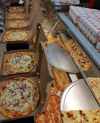 Photos du propriétaire du Pizzeria Pizz and slice Val d'Europe à Serris - n°3
