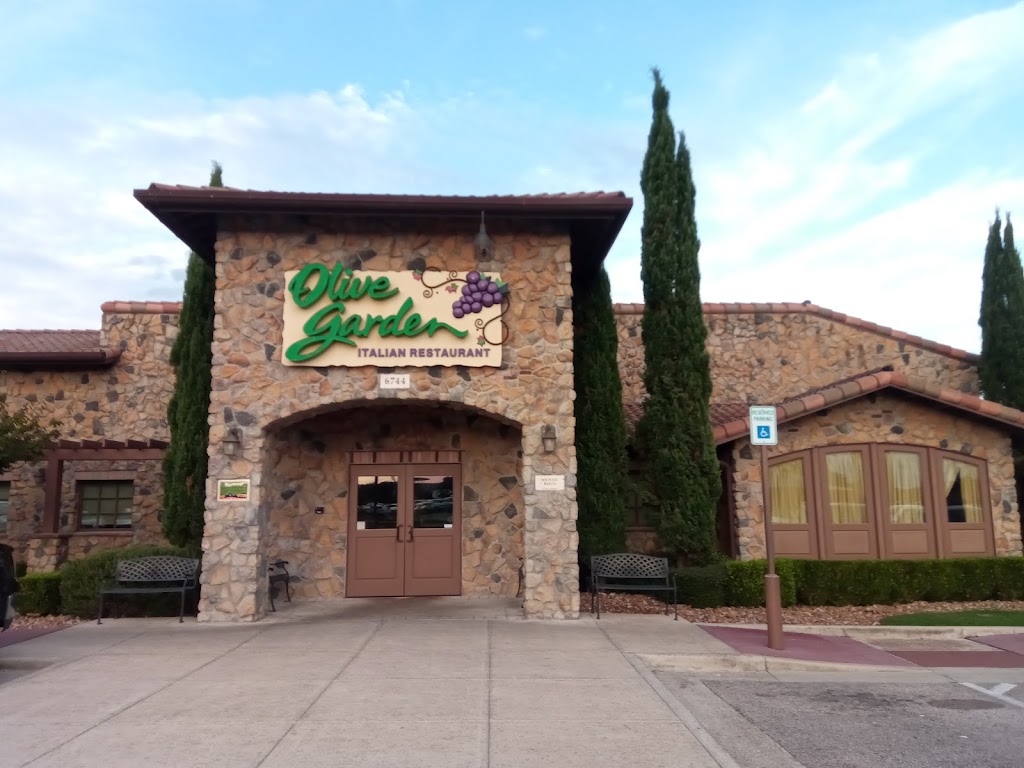 Olive Garden Italian Restaurant 77521