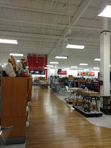Department Store «T.J. Maxx», reviews and photos, 1300 Shingle Creek Xing, Brooklyn Center, MN 55430, USA