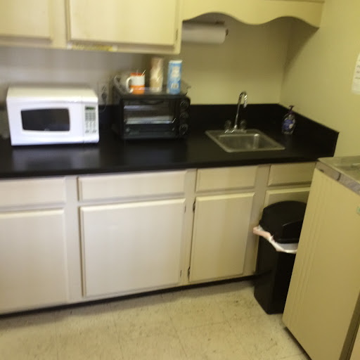 Roofing Contractor «Hinkle Roofing», reviews and photos, 639 1st Ct N, Birmingham, AL 35203, USA