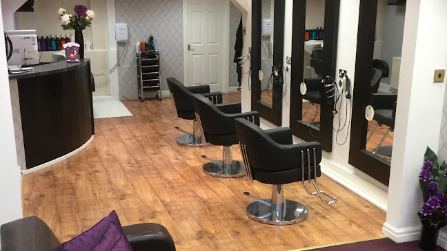 Reviews of O'Brien's Hair and Beauty salon in Warrington - Beauty salon