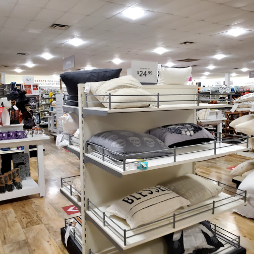 Department Store «T.J. Maxx & HomeGoods», reviews and photos, 196 Alps Rd #8, Athens, GA 30606, USA