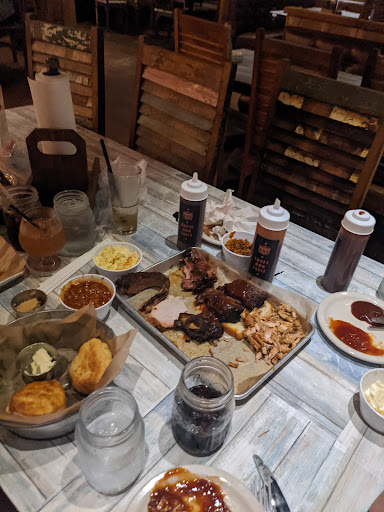Barbecue Restaurant «Hendricks BBQ», reviews and photos, 1200 S Main St, St Charles, MO 63301, USA