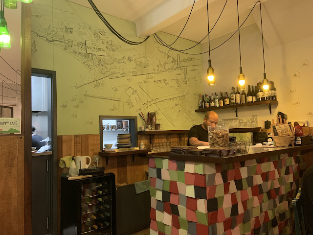 Volta e Meia by null