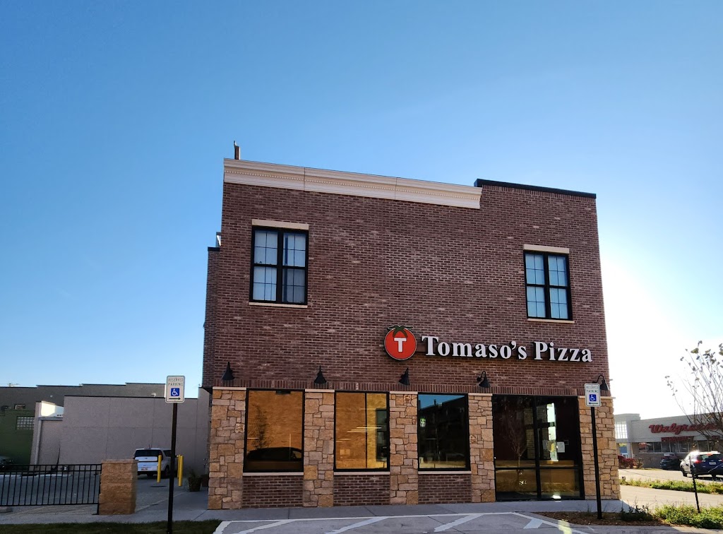 Tomaso's Pizza 52302