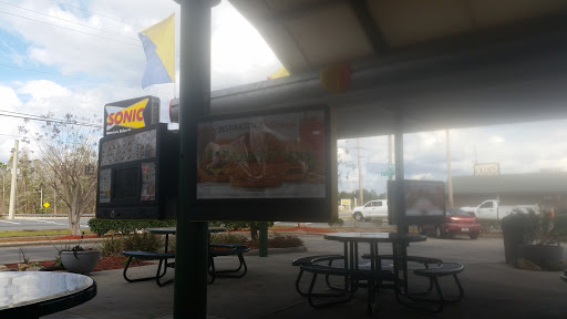 Fast Food Restaurant «Sonic Drive-In», reviews and photos, 6173 US-90, Milton, FL 32570, USA