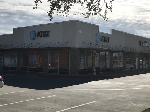 Cell Phone Store «AT&T Authorized Retailer», reviews and photos, 919 I-30 #107, Rockwall, TX 75087, USA