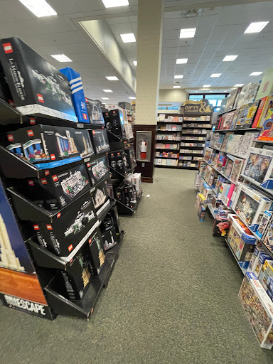 Book Store «Barnes & Noble», reviews and photos, 5101 Main St, Williamsburg, VA 23188, USA